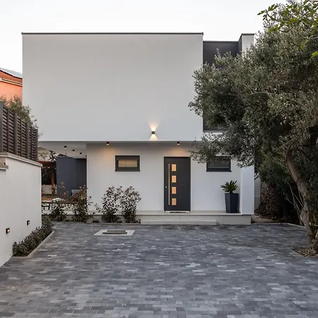 Lumino Holiday home *